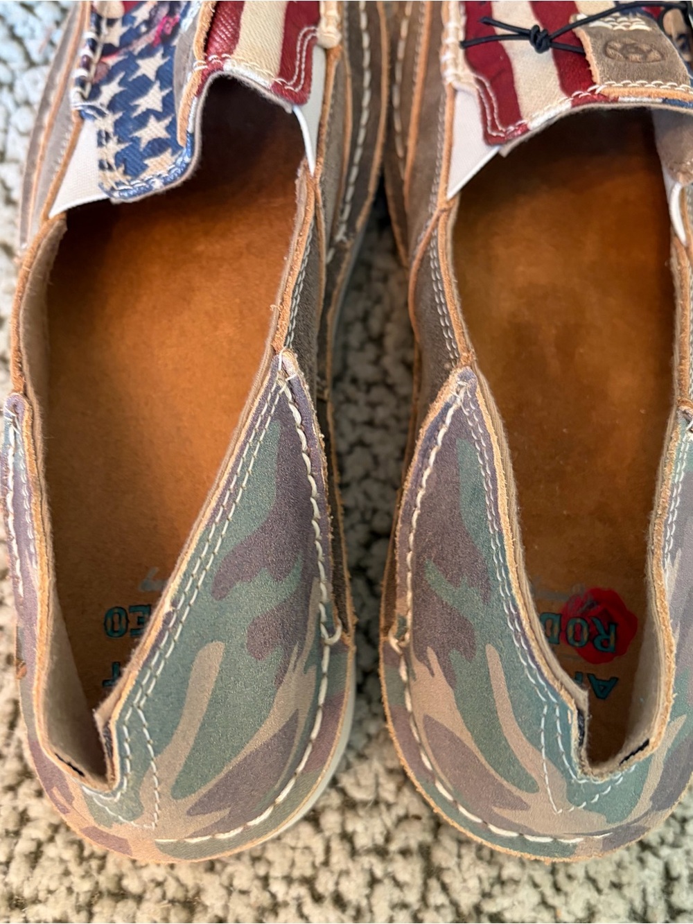 Ariat Women's Cruiser Rodeo Quincy Brown Bomber American Cowboy 10051028 slip on - Picture 5 of 7